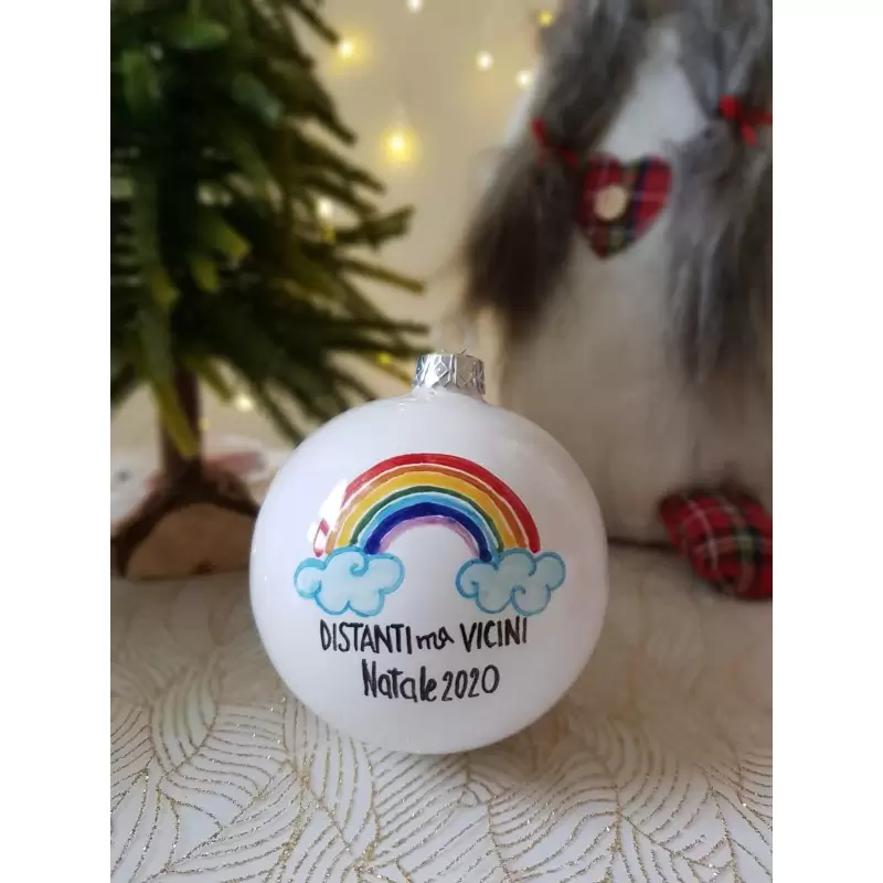 PALLINA ARCOBALENO DISTANTI MA VICINI DECORATA A MANO CON CONFEZIONE REGALO