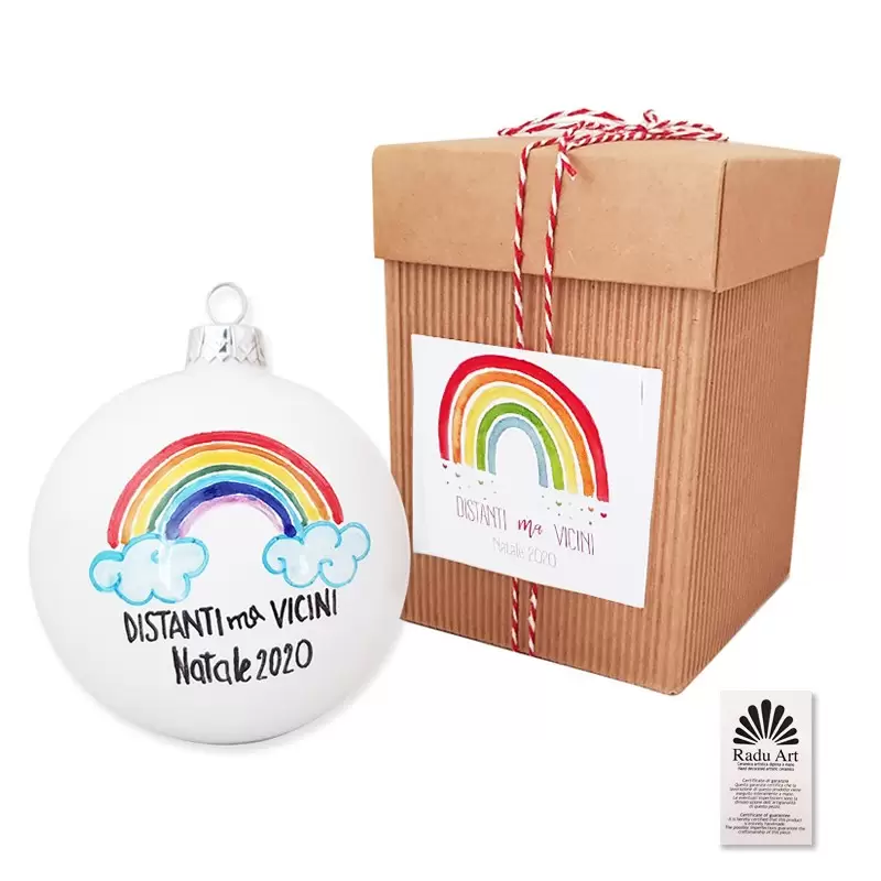 PALLINA ARCOBALENO DISTANTI MA VICINI DECORATA A MANO CON CONFEZIONE REGALO