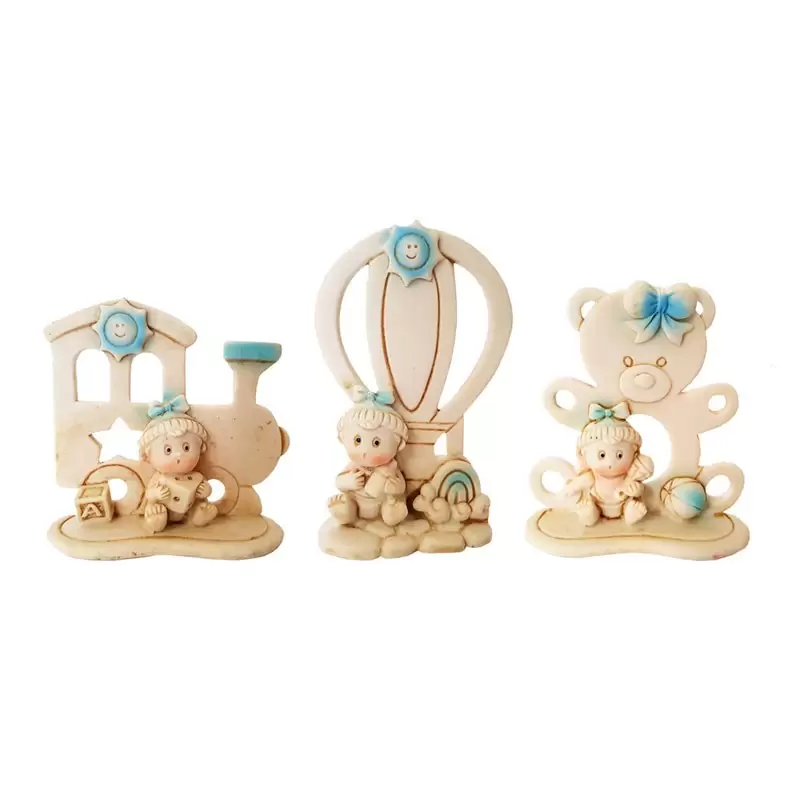 Soggetti per bomboniera 8 cm in modelli assortiti celesti trenino , orsetto e mongolfiera con bebè 9918030B 8 pz.