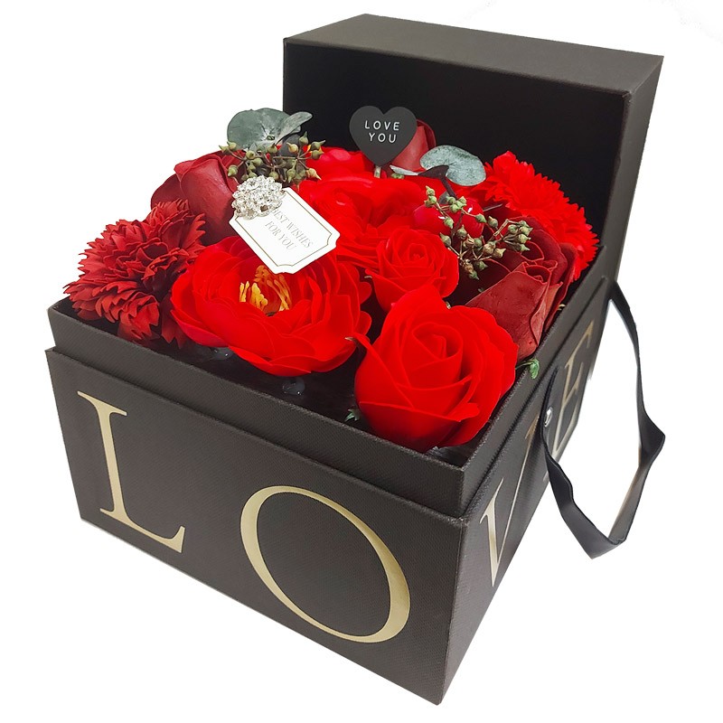 scatola cubo rossa scritta Love con fiori artificiali 16 cm A26998/R
