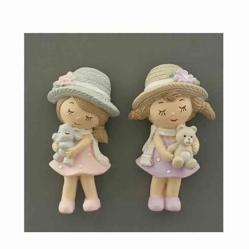 12 magneti calamita bambina in piedi mod. assortiti 7 cm 1099472