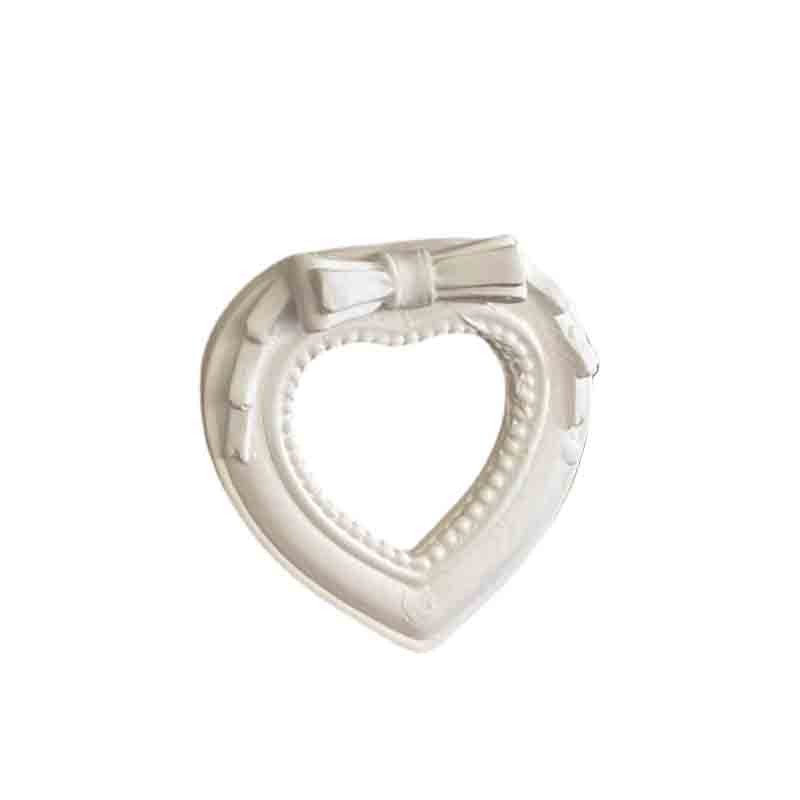 gessetto cornice cuore con fiocchetto BI-MAQ03  5,5 cm