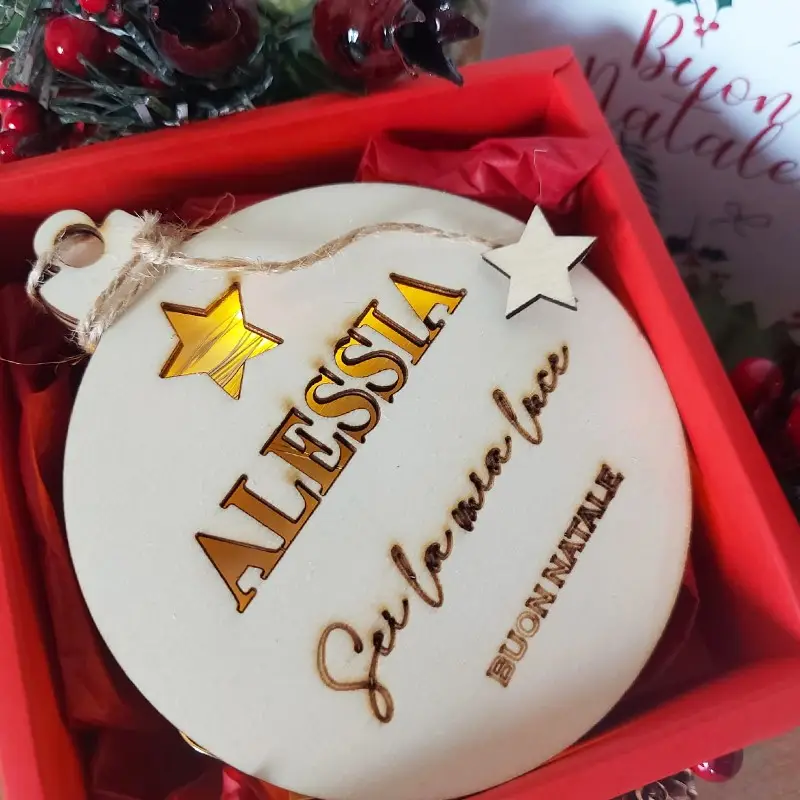 Pallina Natalizia di Legno Luminosa Personalizzabile