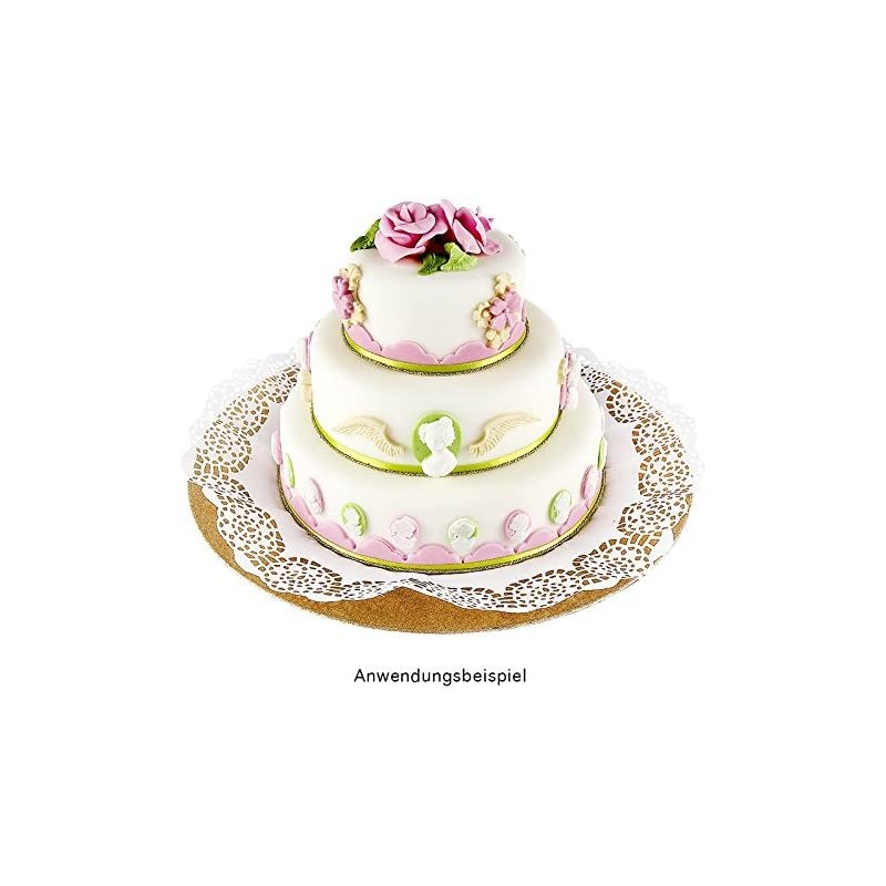 Torta di polistirolo fai da te composta da tre basi
