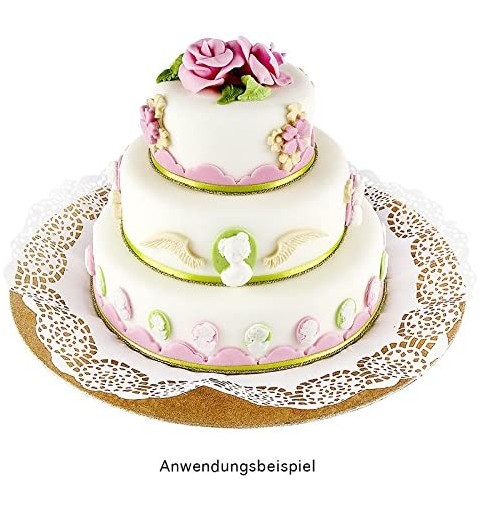 Torta di polistirolo fai da te composta da tre basi