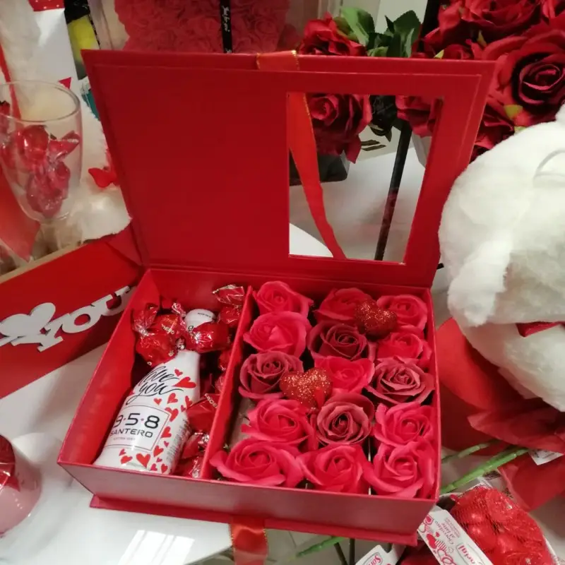 Scatola Regalo San Valentino con Santero