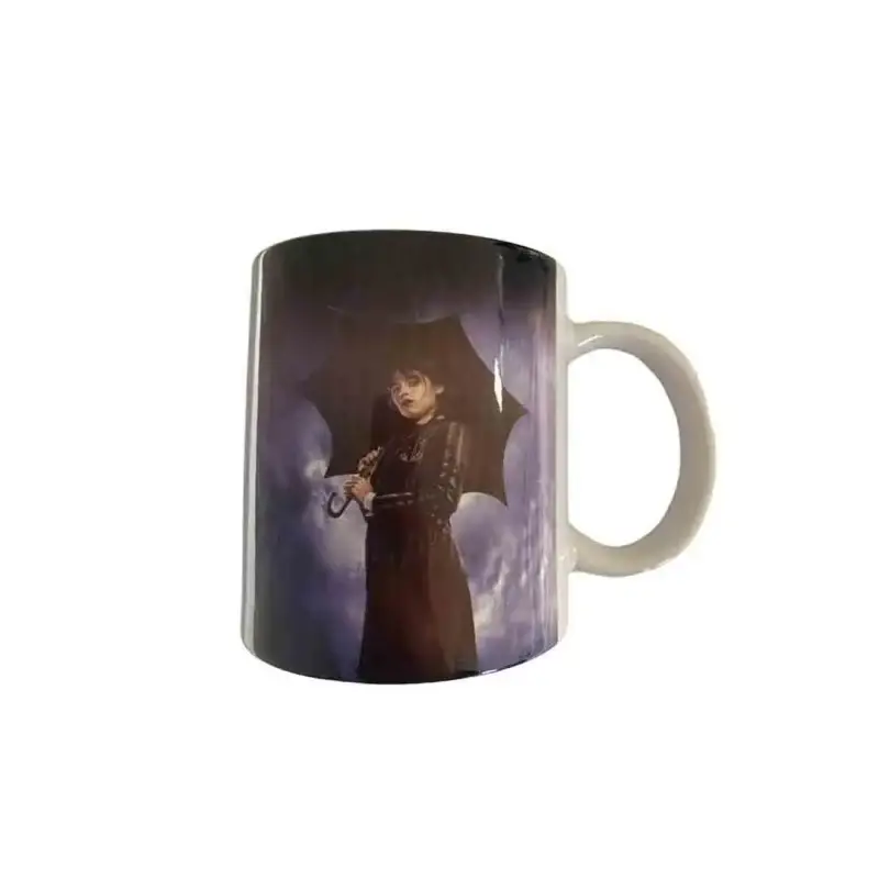 Set Uovo di Pasqua Mercoledì Addams con Guscio Rosa