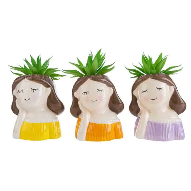 Piantina artificiale girl  3 mod. assortiti e casuali 7,5 x 15 cm 55329