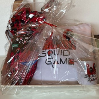Set Uovo di Pasqua Squid Game con cuscino e tazza fai da te