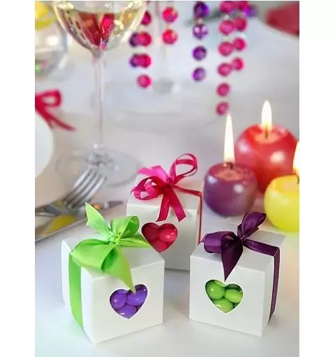 SCATOLINE PORTACONFETTI BIANCA CON CUORE