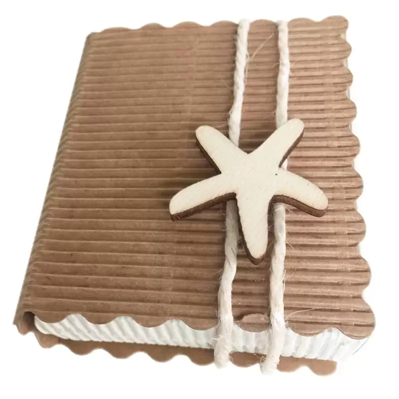 SEGNAPOSTO PORTACONFETTI LIBRO CON STELLA IN LEGNO KIT 20 PZ