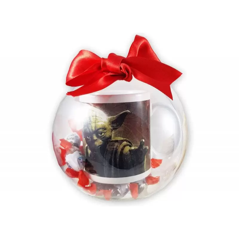 Pallina natalizia con tazza Star Wars e Kinder