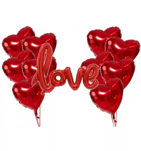 Scritta love con foil a cuore rossi - composizione per san Valentino