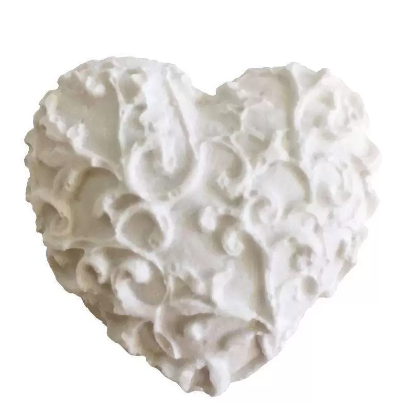 Gessetto cuore ricamato