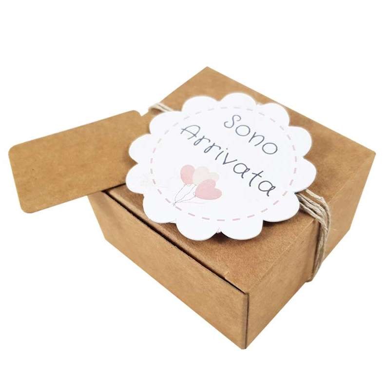 Scatolina avana e bigliettini fiore sono arrivata nascita bambina
