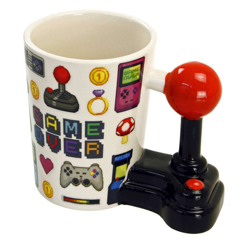 Tazza gem over videogame joystick