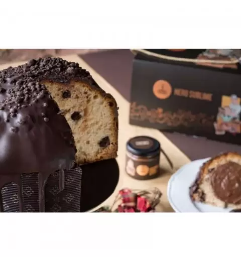 Panettoni da regalare con buste e shopper