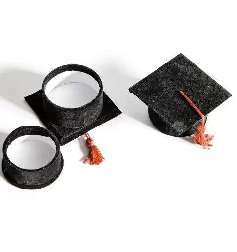 Tocco portaconfetti di velluto nero per la Laurea